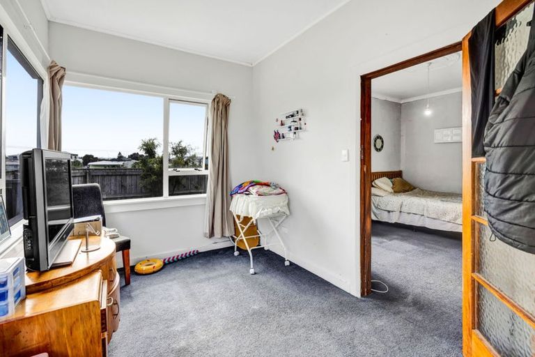 Photo of property in 21 Middlesex Street, Patea, 4520