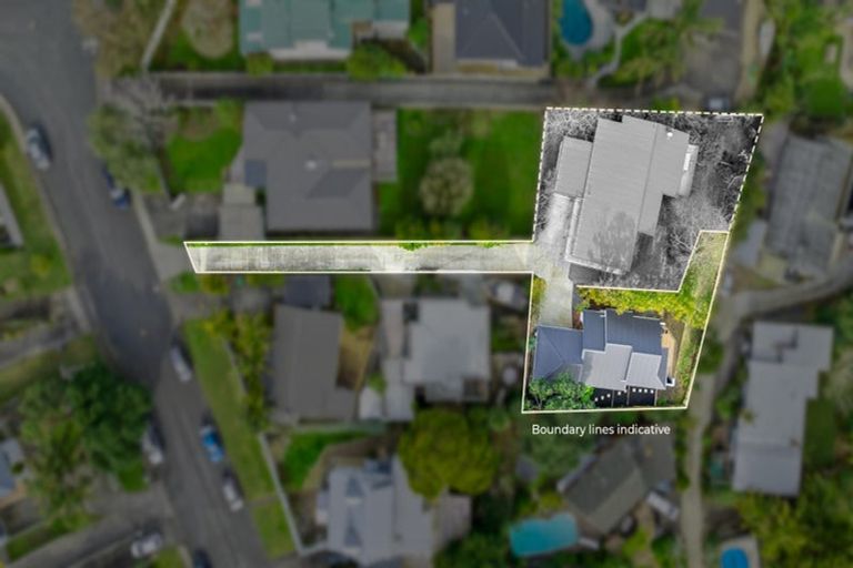 Photo of property in 2/21 Tobruk Crescent, Milford, Auckland, 0620