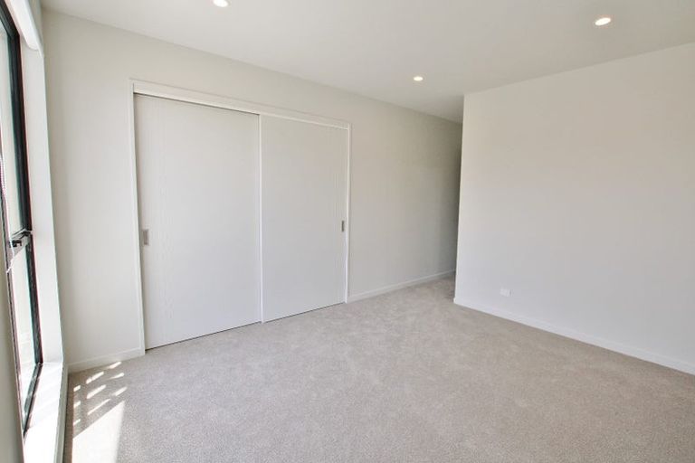 Photo of property in 10 Porowha Road, Westgate, Auckland, 0814