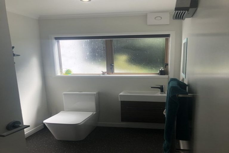 Photo of property in 358b Karori Road, Karori, Wellington, 6012