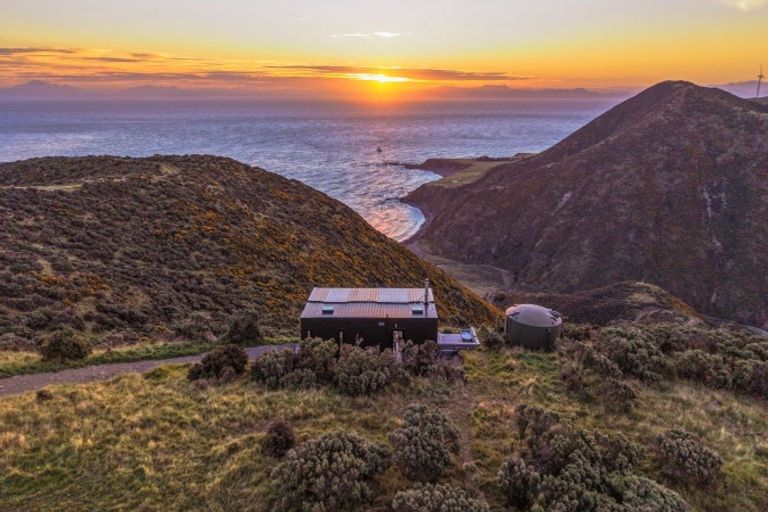 Photo of property in 74 Te Wai Komaru Way, Makara, Wellington, 6972