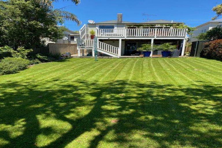 Photo of property in 108 Calliope Road, Stanley Point, Auckland, 0624