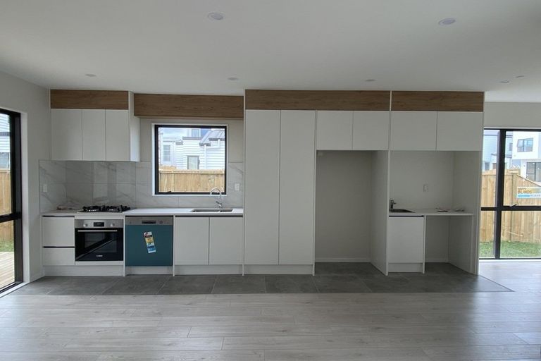 Photo of property in 86 Bellbird Street, Papakura, 2110