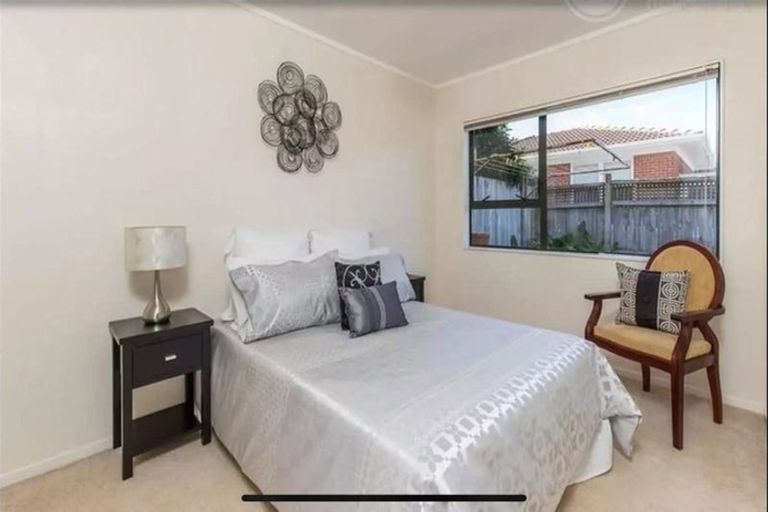 Photo of property in 2/26 Inverness Road, Browns Bay, Auckland, 0630