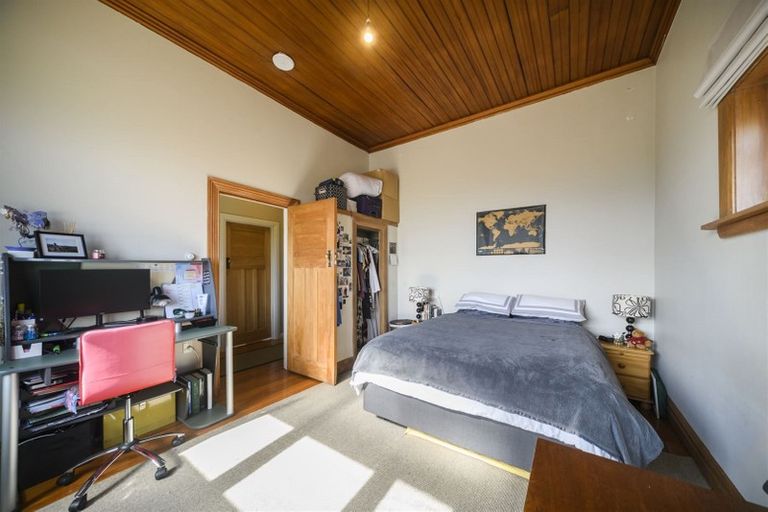 Photo of property in 16 Waldegrave Street, Palmerston North, 4410