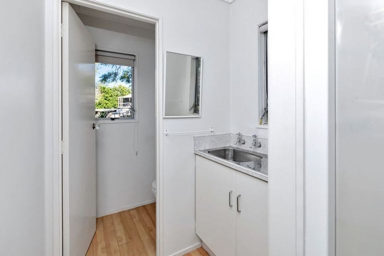 Photo of property in 25 Wolfe Street, Regent, Whangarei, 0112