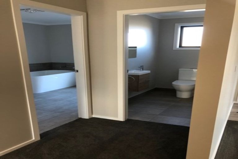 Photo of property in 1 Pohe Street, Waikanae, 5036