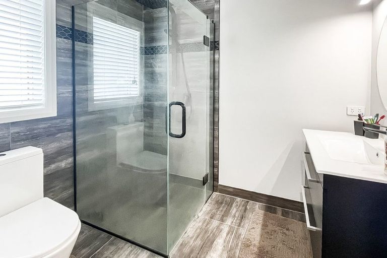 Photo of property in 53 Johnstone Drive, Fitzherbert, Palmerston North, 4410