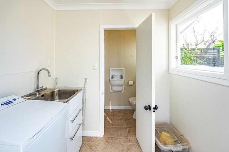 Photo of property in 11 Stark Street, Durie Hill, Whanganui, 4500