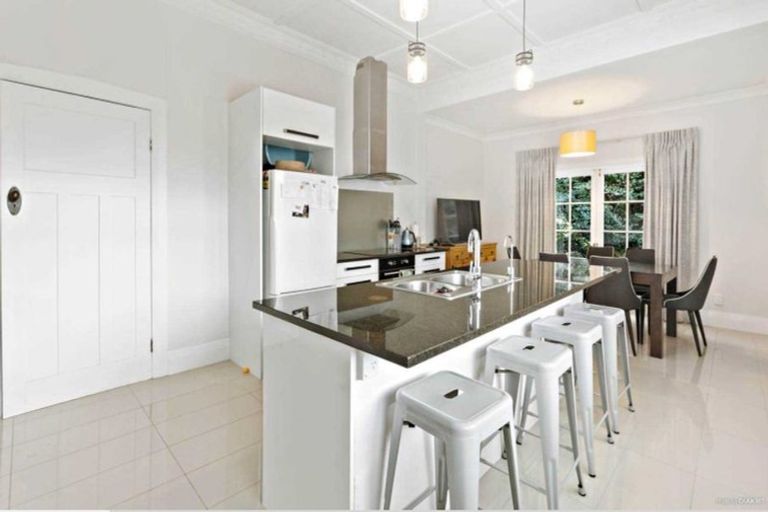 Photo of property in 67 Beach Road, Pahurehure, Papakura, 2113