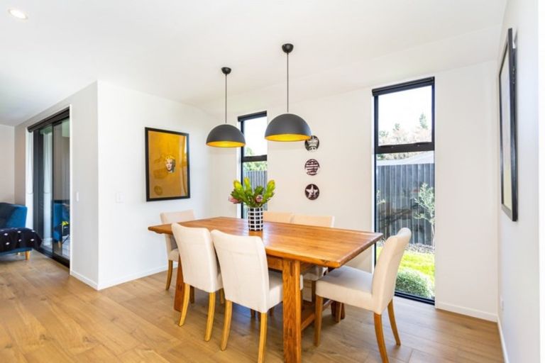 Photo of property in 37 Roys Street, Marshland, Christchurch, 8083