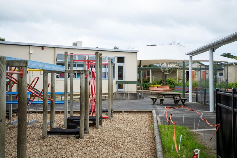 Photo of property in 3 Uatoto Road, Clarks Beach, 2122