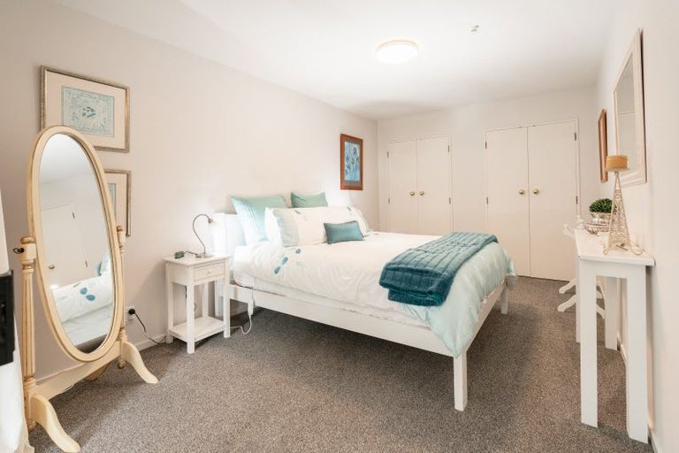 Photo of property in 4 Jacobsen Lane, Ngaio, Wellington, 6035