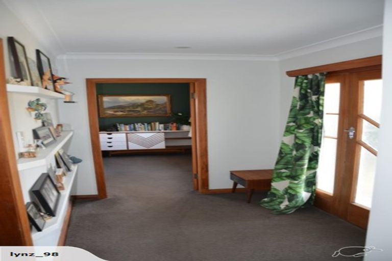 Photo of property in 30 Rongotea Road, Rongotea, Palmerston North, 4476