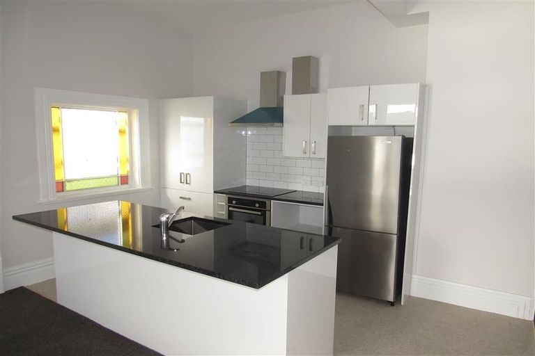 Photo of property in 67 Hawker Street, Mount Victoria, Wellington, 6011