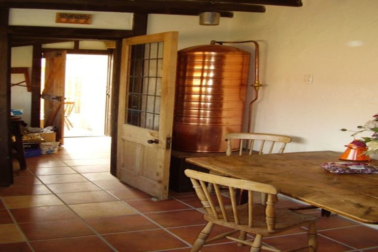 Photo of property in 27 Olliviers Road, Phillipstown, Christchurch, 8011