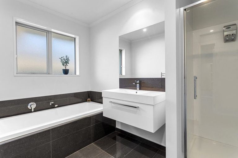 Photo of property in 23 Brockelbank Drive, Kaiapoi, 7630