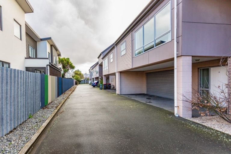 Photo of property in 8c Broadbent Street, Riccarton, Christchurch, 8041