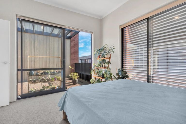 Photo of property in 2 Kerewhenua Crescent, Hobsonville, Auckland, 0616