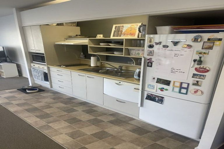 Photo of property in St Peters Apartments, 3b/192 Willis Street, Te Aro, Wellington, 6011