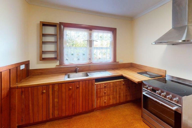 Photo of property in 112 Marne Street, Hokowhitu, Palmerston North, 4410