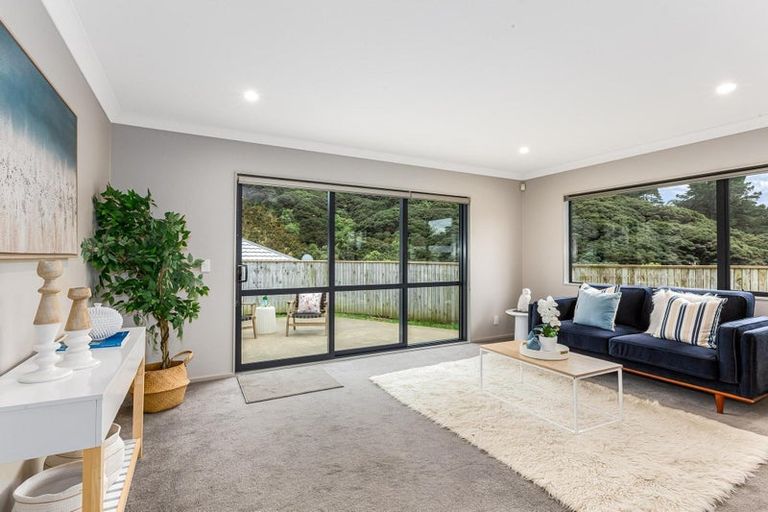 Photo of property in 44a Staithes Drive North, Whitby, Porirua, 5024