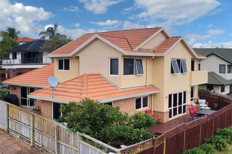 Photo of property in 83a Mt Lebanon Crescent, The Gardens, Auckland, 2105