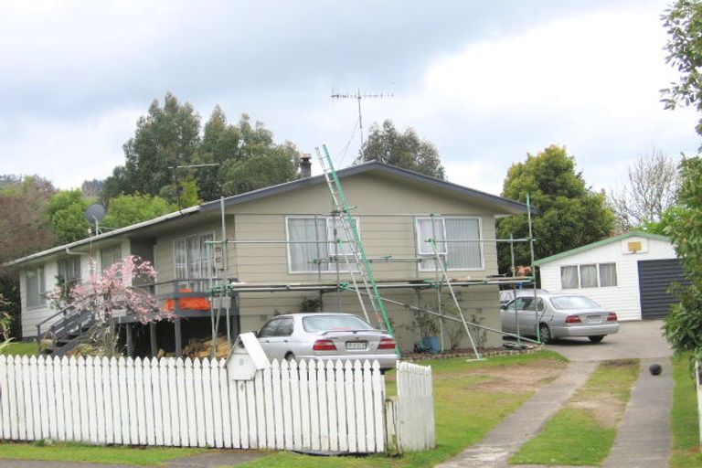 Photo of property in 8 Turquoise Place, Pukehangi, Rotorua, 3015
