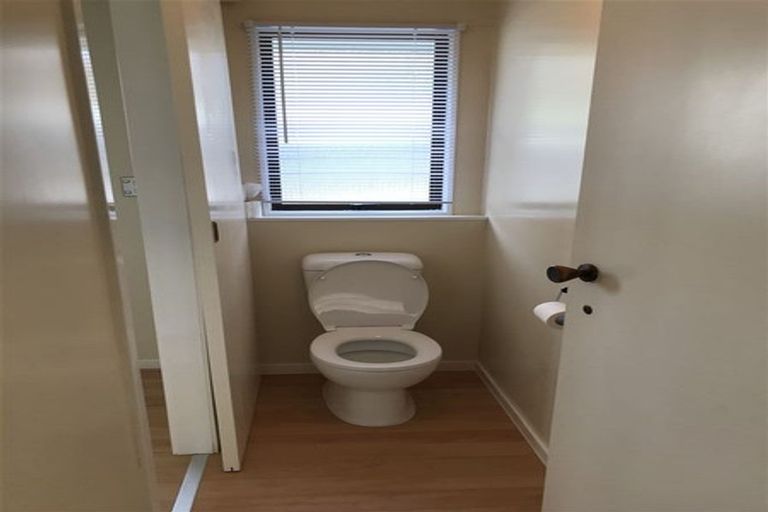 Photo of property in 5 Mataura Place, Clover Park, Auckland, 2019