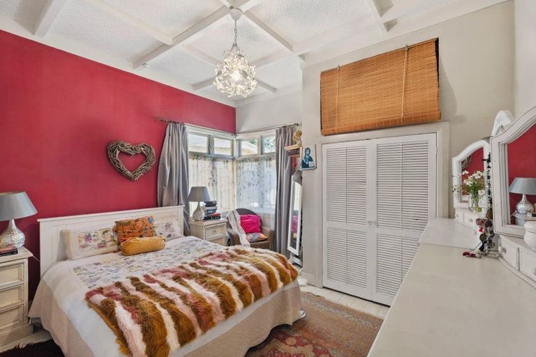 Photo of property in 46 Grande Vue Road, Hillpark, Auckland, 2102