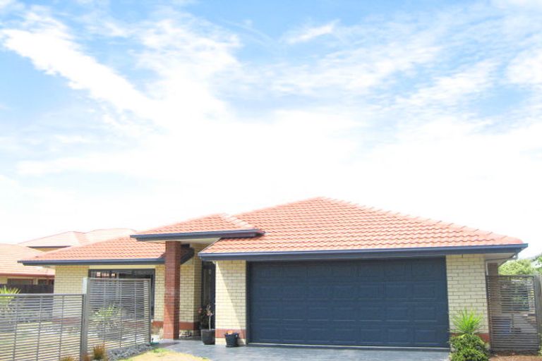 Photo of property in 35 Eastwood Rise, Waimairi Beach, Christchurch, 8083