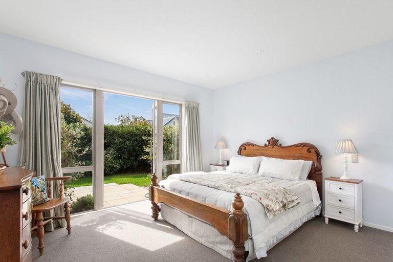 Photo of property in 69 Jeffreys Road, Fendalton, Christchurch, 8052