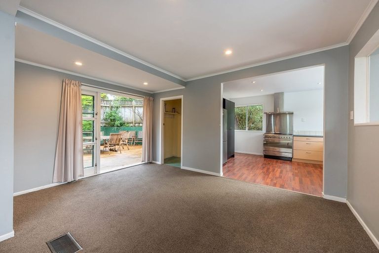 Photo of property in 4 Glen Alton Avenue, Paparangi, Wellington, 6037
