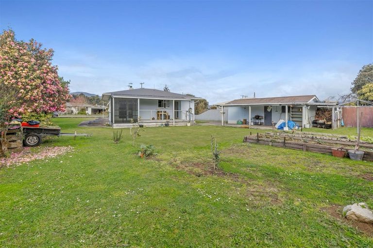 Photo of property in 21 Wadsworth Street, Takaka, 7110
