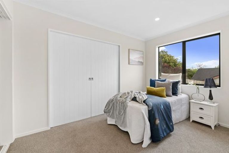 Photo of property in 9 Travis View Drive, Fairview Heights, Auckland, 0632
