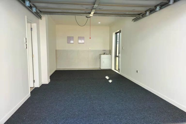 Photo of property in 51c Sunderlands Road, Half Moon Bay, Auckland, 2012