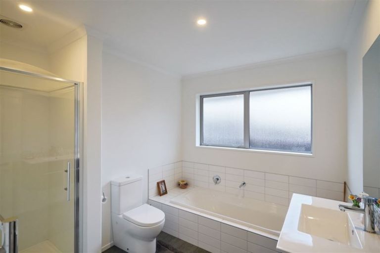 Photo of property in 2/27 Ngaio Street, Saint Martins, Christchurch, 8022
