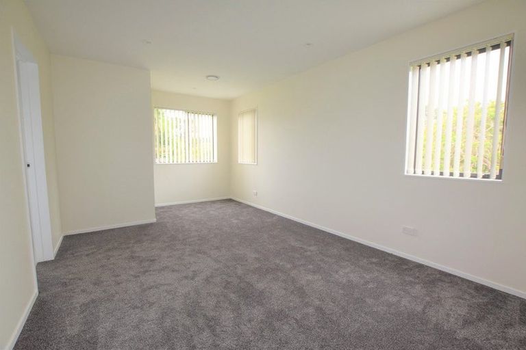 Photo of property in 71a Fruitvale Road, New Lynn, Auckland, 0600