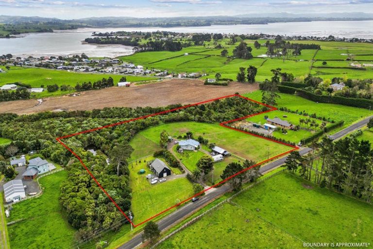 Photo of property in 42 Boyd Road, Clarks Beach, Pukekohe, 2679