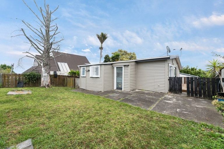 Photo of property in 10a Lewis Street, Blockhouse Bay, Auckland, 0600
