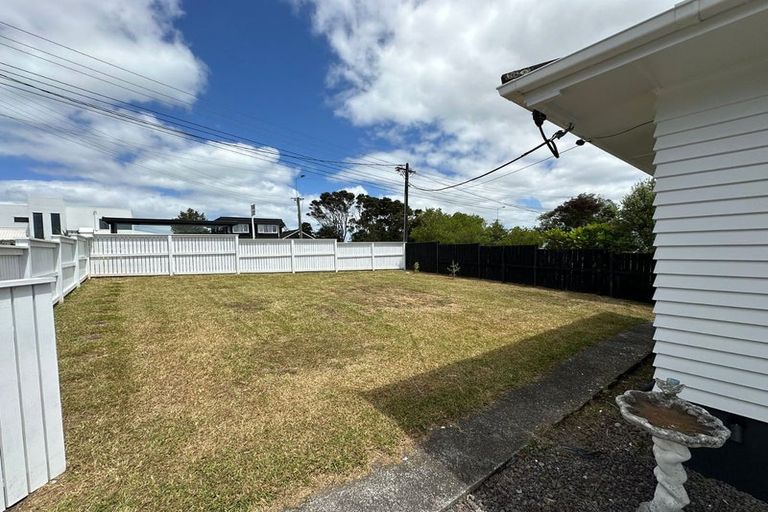 Photo of property in 37b Albatross Road, Red Beach, 0932