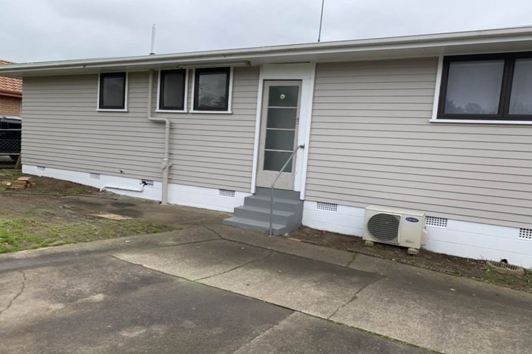 Photo of property in 4 Nicola Place, Mangere, Auckland, 2022