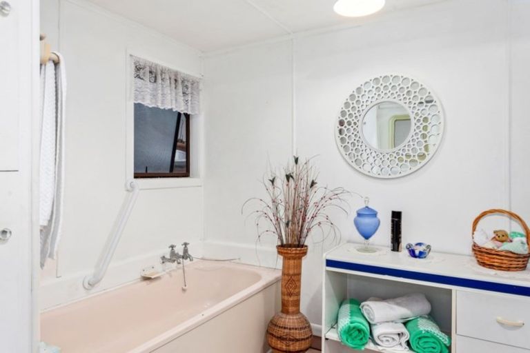 Photo of property in 90 Pohutukawa Avenue, Ohope, 3121