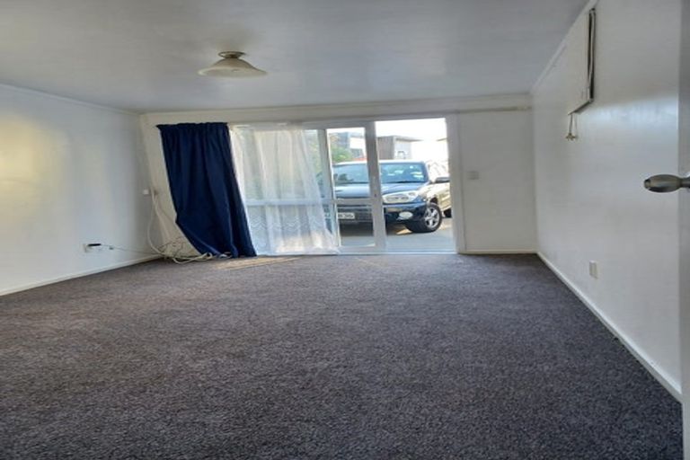 Photo of property in 1 Corlett Street, Johnsonville, Wellington, 6037