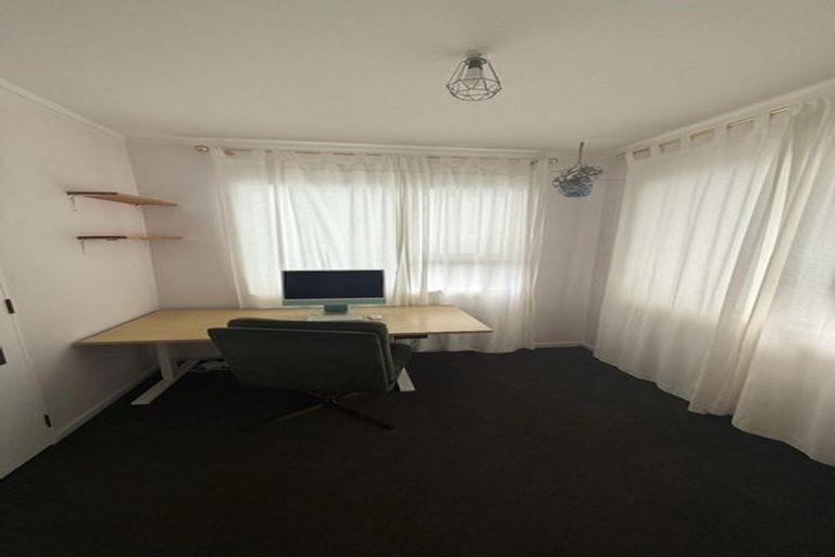 Photo of property in 1/15 Charleston Avenue, Boulcott, Lower Hutt, 5011