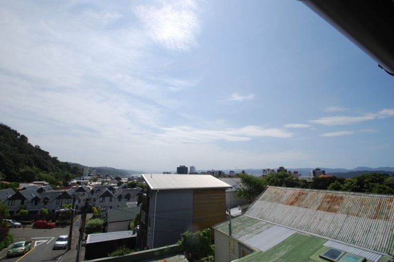 Photo of property in 9a Pitarua Street, Thorndon, Wellington, 6011