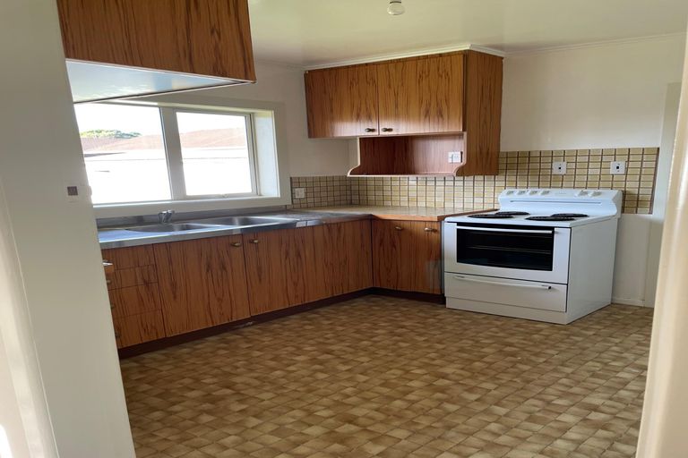 Photo of property in 8 Great South Road, Papakura, 2110