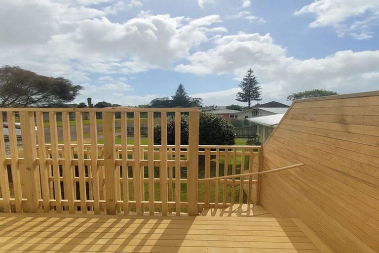 Photo of property in 6/5 Paine Place, Mangere, Auckland, 2022