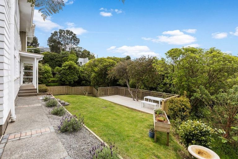 Photo of property in 39 Jubilee Road, Khandallah, Wellington, 6035