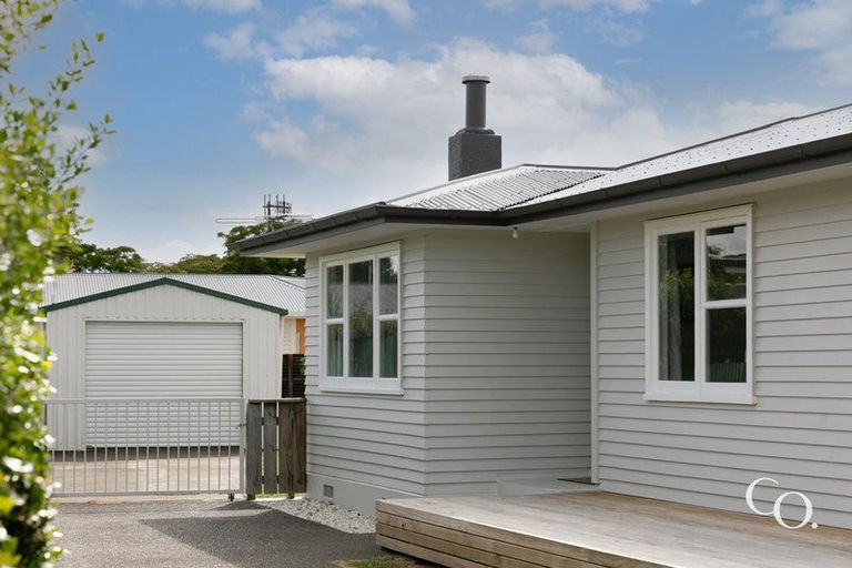 Photo of property in 27 Upham Street, Havelock North, 4130